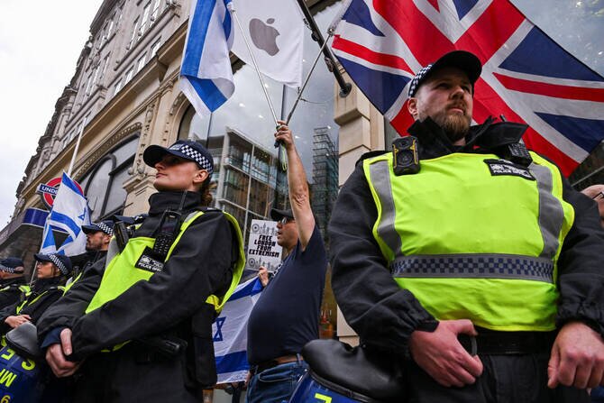 London Police Prepare for Busy Day with Major Rallies and Soccer Final
