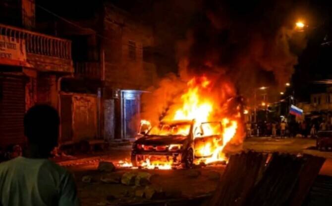 Clashes Erupt in Comoros Over Fuel Price Hikes Resulting in One Death
