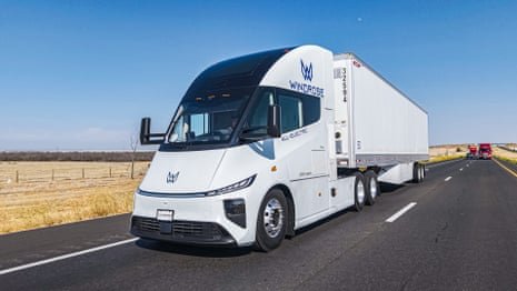 Australia’s Trucking Industry Faces a Hard Choice as Electric Freight Gains Ground Against Diesel