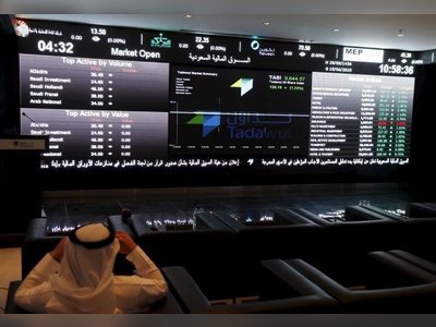 Saudi stocks edge lower as Tadawul slips on cautious trading sentiment