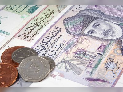 Oman Inflation Rises 3.2% in April on Higher Food, Transport Costs