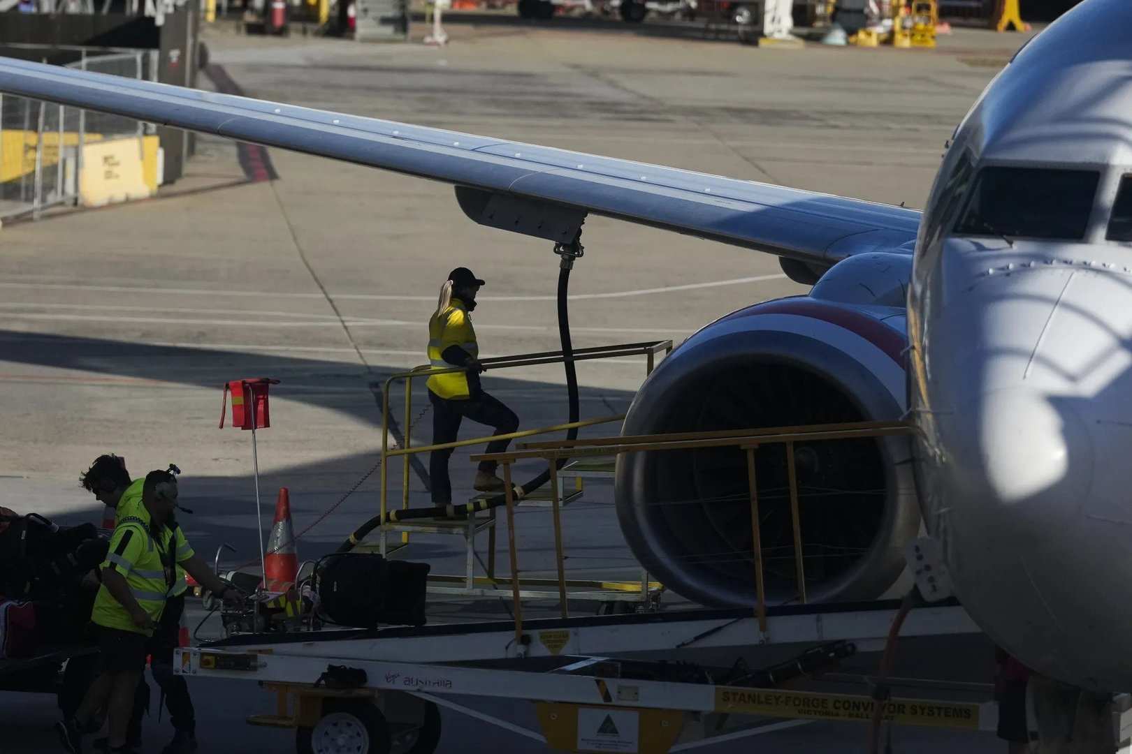 Australia Turns to Chinese Jet Fuel Supplies as Middle East Conflict Disrupts Global Aviation Markets