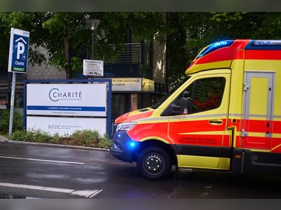 White House struggle over Ebola patient return highlights biosecurity and political tension