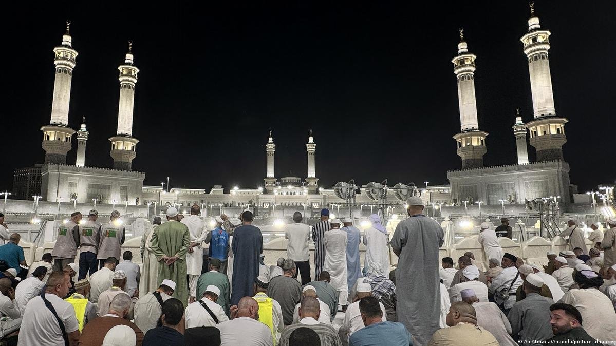 Saudi Arabia Hosts 1.5 Million Pilgrims for Hajj Amid Regional Conflict Tensions