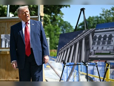 US Economic Confidence Falls to Near Four-Year Low as Inflation and Energy Costs Hit Voters