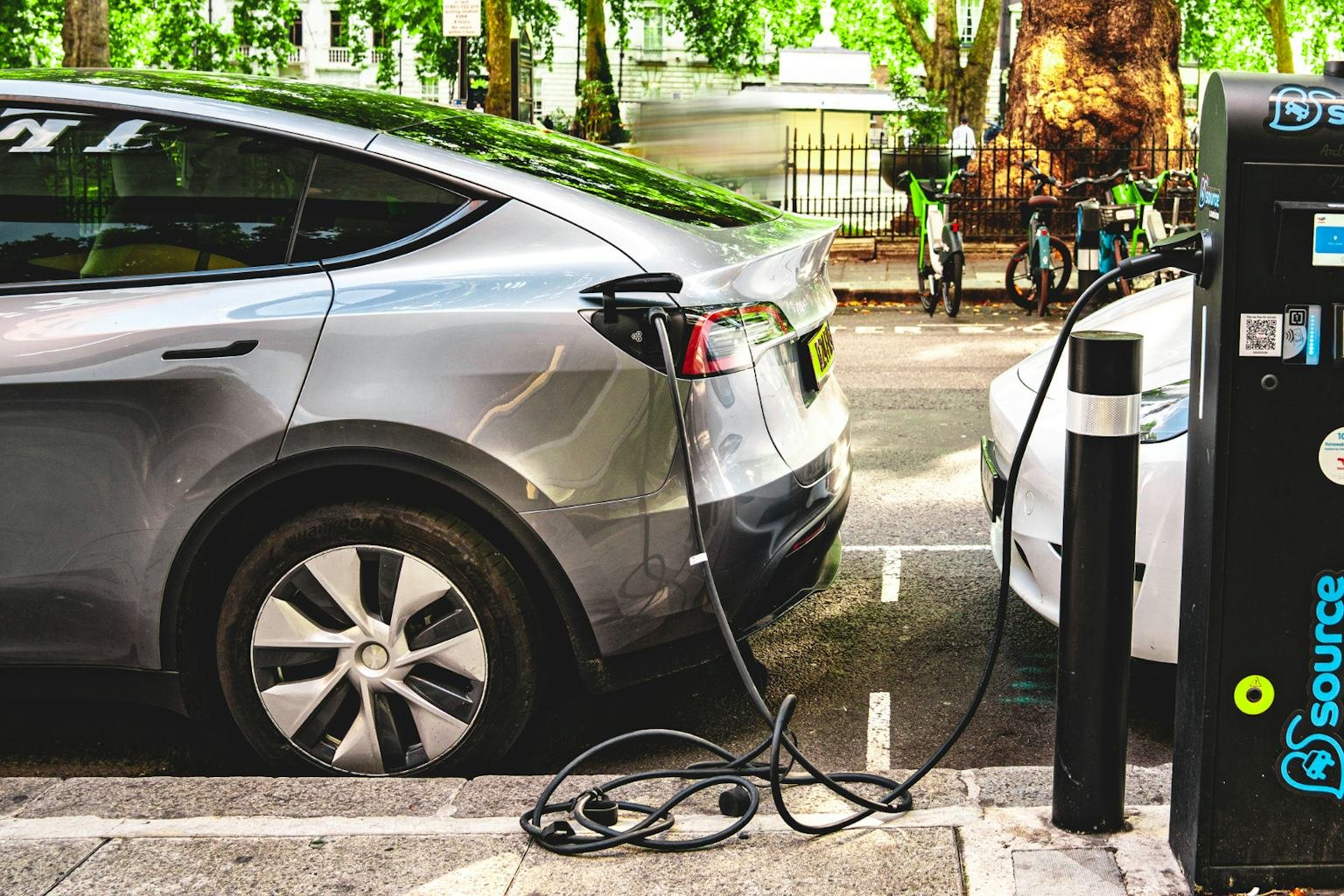 Australia’s Kerbside EV Charging Gap Exposes a Critical Urban Infrastructure Challenge