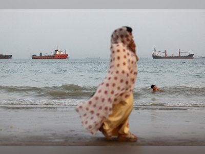 U.S. and Iran Push Fragile Hormuz Deal as Energy Markets Bet on De-Escalation