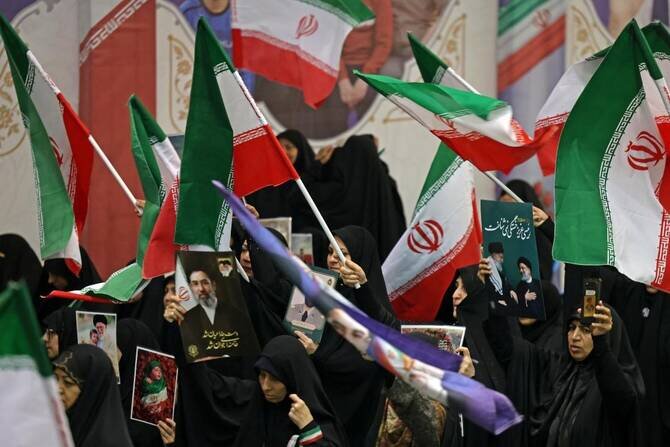 Emerging Deal Aims to End Iran War and Reopen Strait of Hormuz