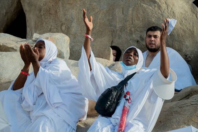 Peak Devotion as Pilgrims Gather in Arafat for Most Sacred Hajj Rite