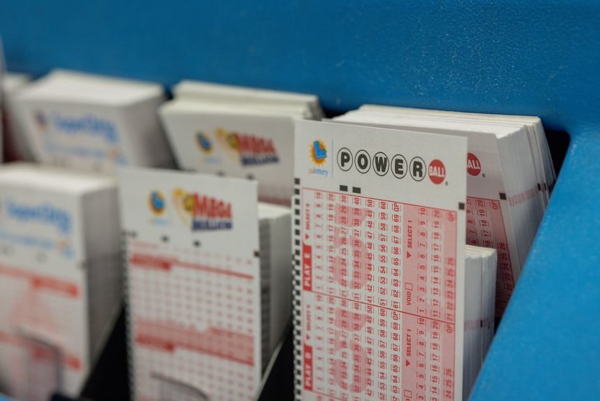 Powerball Jackpot Reaches $856 Million as UK Sales Add New Players