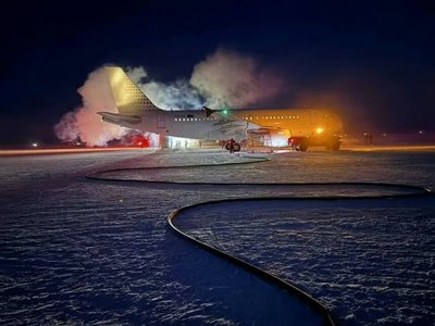 Australian Crew Evacuates Seriously Ill American From Antarctica in Midwinter Darkness